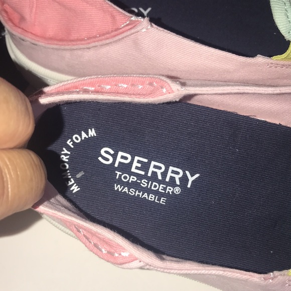 Women’s/Girl’s Pastel Canvas Sperry Slip-ons - Picture 2 of 9